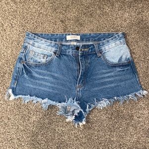 Forever 21 Jean shorts size 28